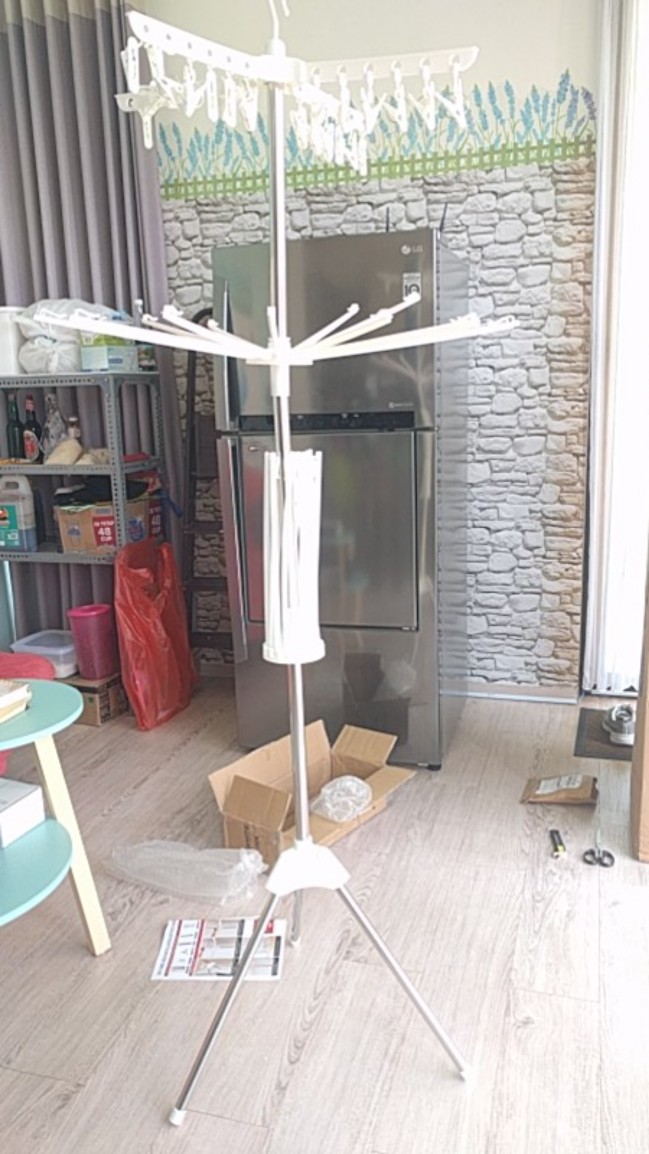 Tempat Jemuran Gantungan Hanger Jepitan Baju Pakaian Bayi Baby Anak Portable Menara Lipat Stainless