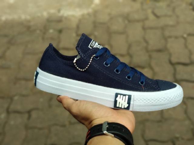 SEPATU CONVERSE CHUCK TAYLOR II PETIR NAVY/BIRU/DONGKER/SEPATU KEREN