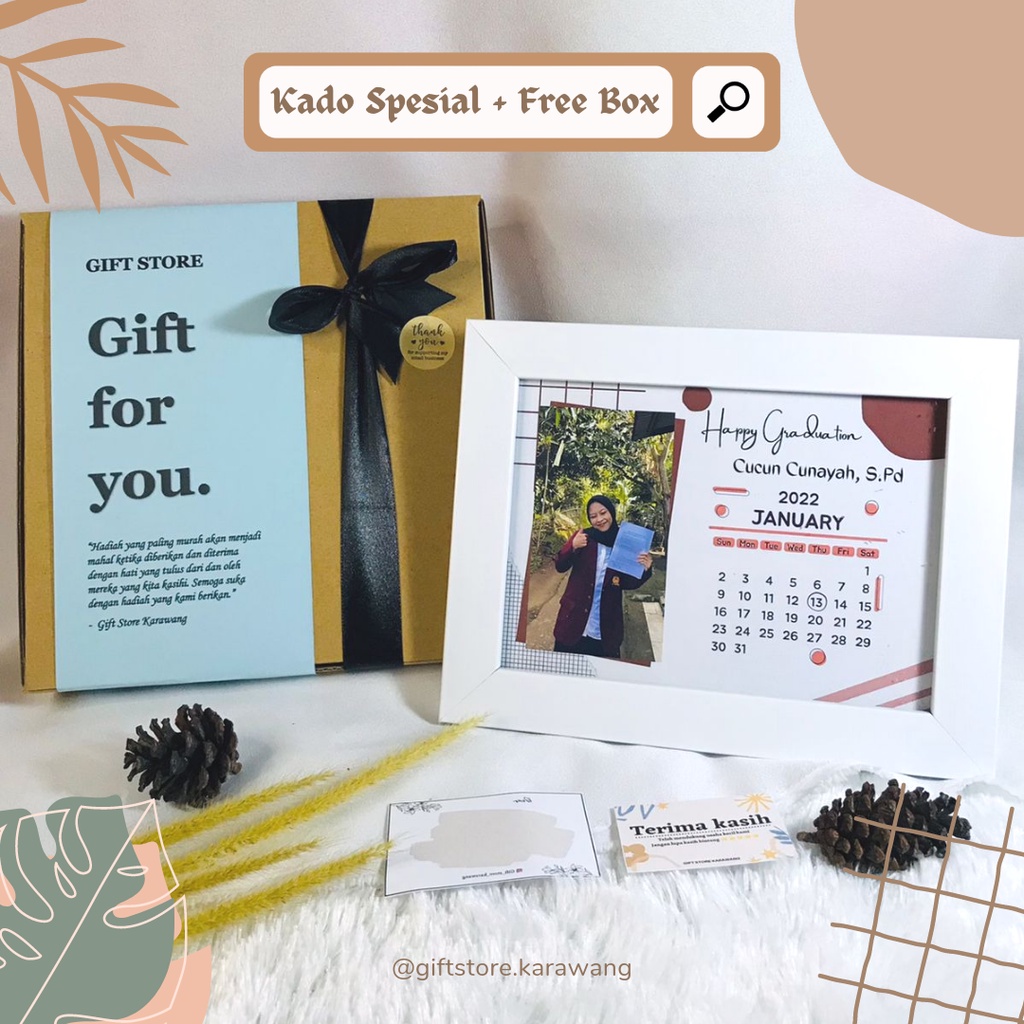 

Kado Bingkai Costum | Kado Ulang Tahun | Anniversary | Wisuda l Wedding | FREE BOX | TERMURAH