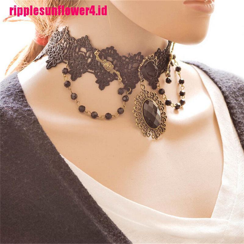 Lolita Kalung Choker Bahan Lace Motif Bunga Mawar Warna Hitam Gaya Gothic Untuk Wanita