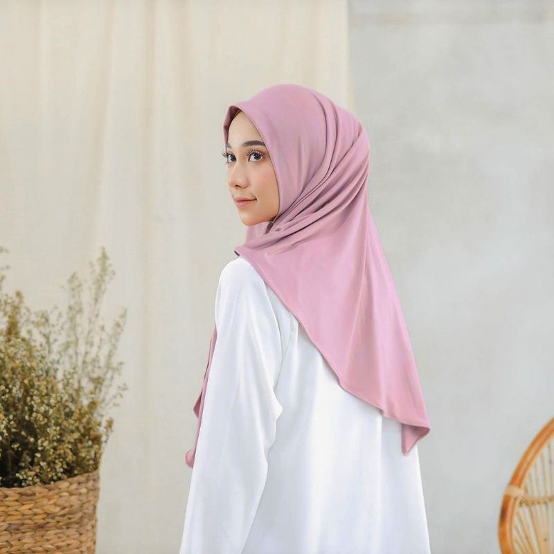 Jilbab Bergo Hamidah Jersey Non Pet / Jilbab Jersey / Hijab sport / Hijab Bergo zaida Instan