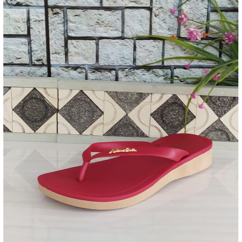 SANDAL KARET WANITA NEW ERA TEBAL  LB 10028 SIZE 37-40