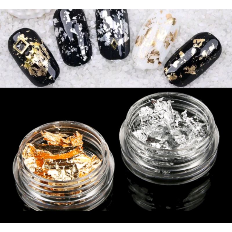 

FOIL FLAKES GOLD & SILVER NAIL ART