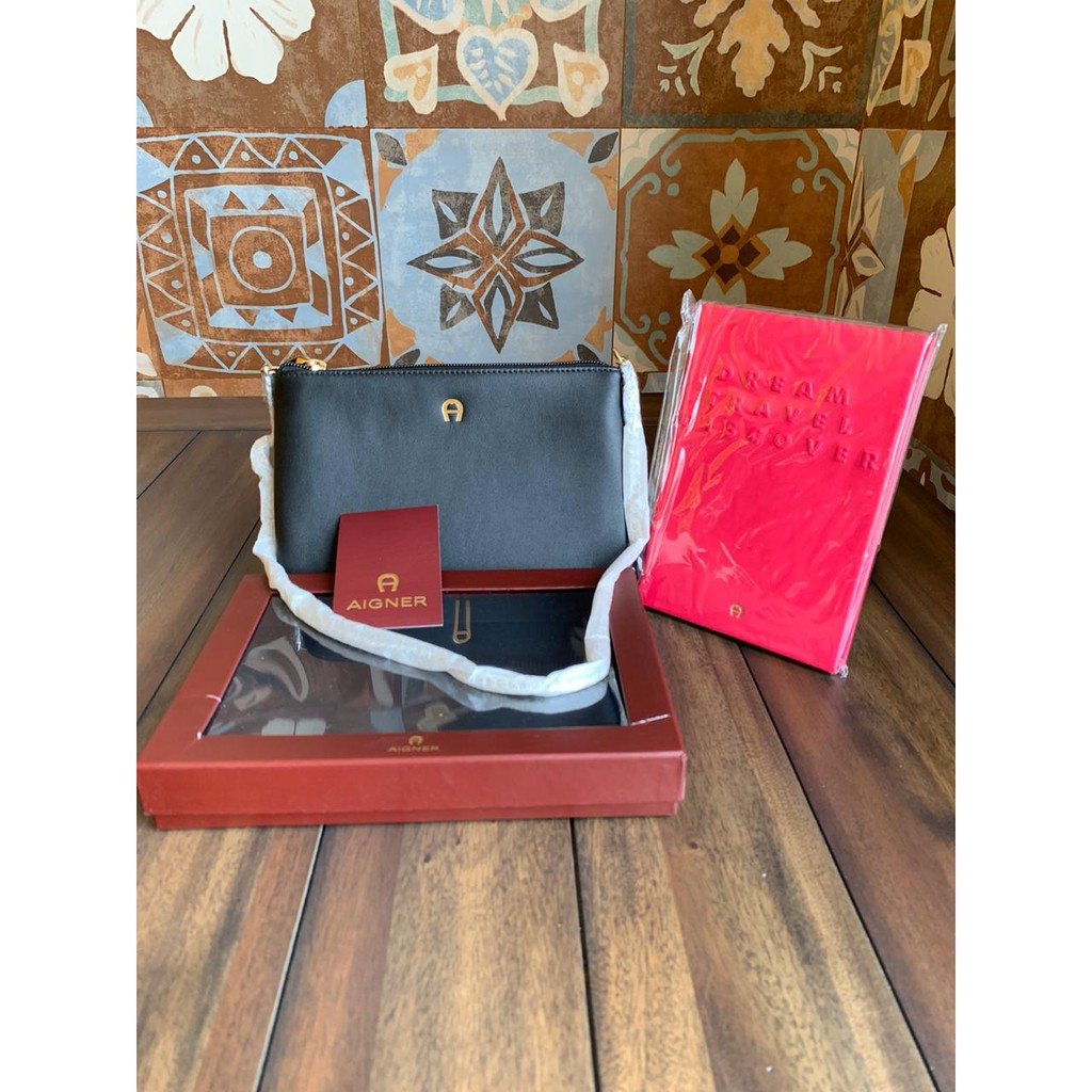 Aigner Clutch Authentic