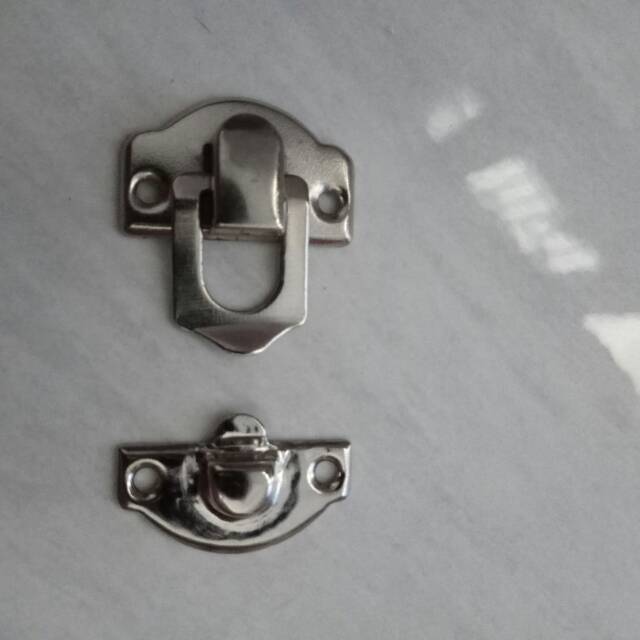 

KUNCIAN BOX KADO