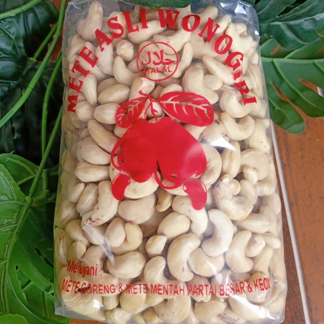 

Kacang Mede/ Mete/ Mente ASLI WONOGIRI - 1Kg