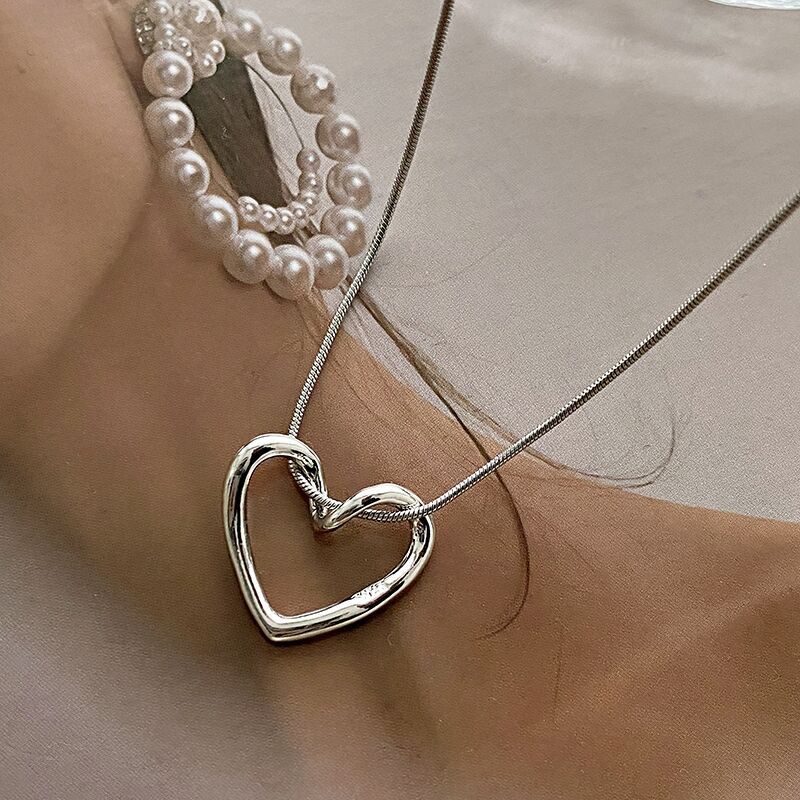 Kalung Bahan Titanium Steel Silver Bentuk Hati Korea Untuk Wanita