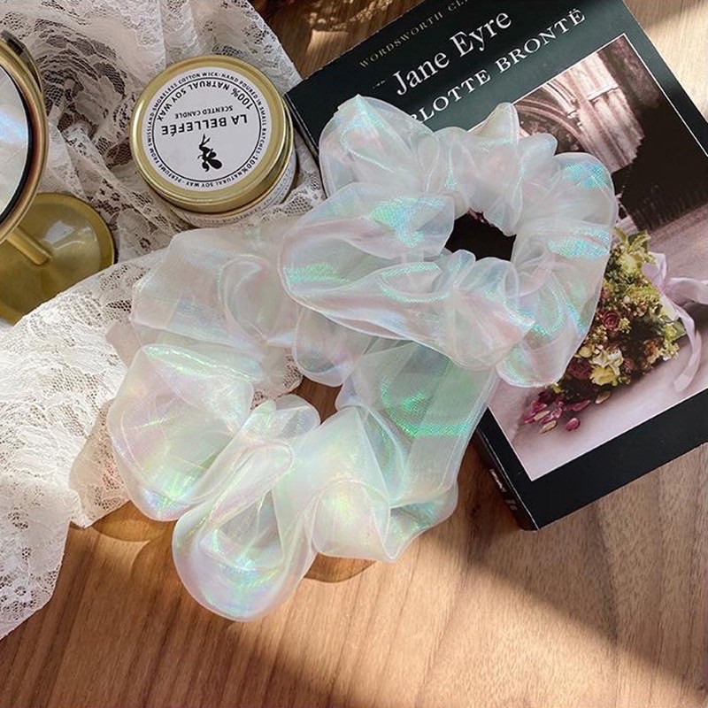 

scrunchies holographic edition