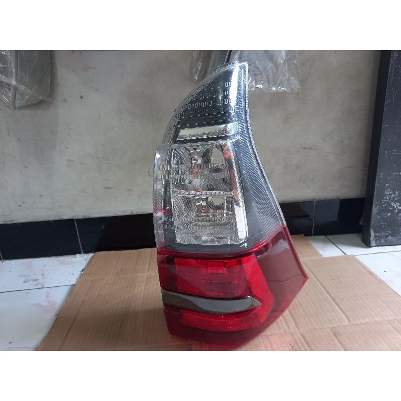 stoplamp new toyota Avanza 2019