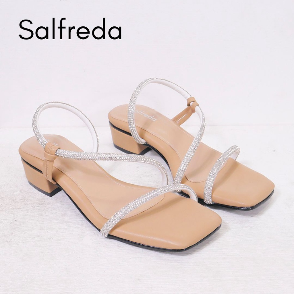 Sendal Pesta Sandal Wanita Selop Kebaya Terbaru Import Kekinian Wedges Swandal Mewah Ori Original Sepatu Impor Korea Kualitas Elegan Ibu Ibu Pernikahan Wedding Hak 3 cm Salfreda KY70003