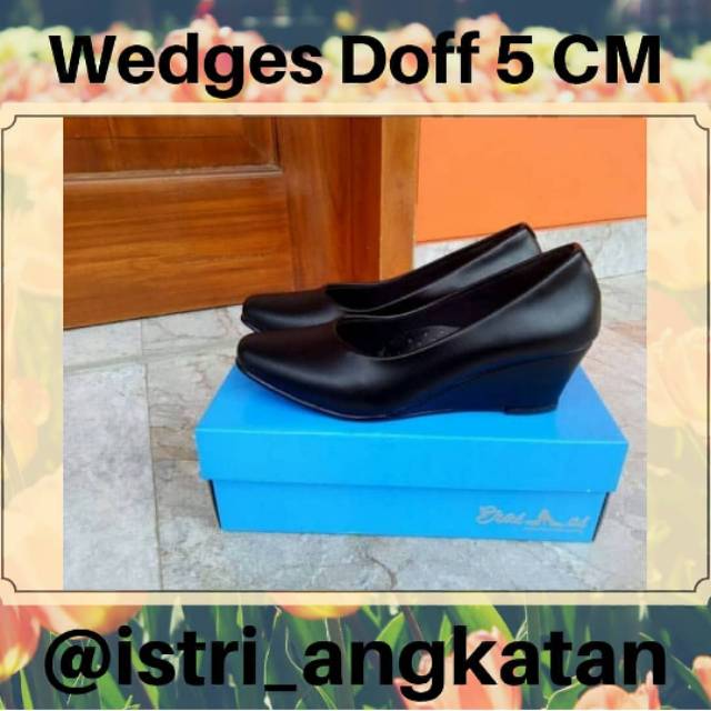 Sepatu Wedges Doff 5 Cm