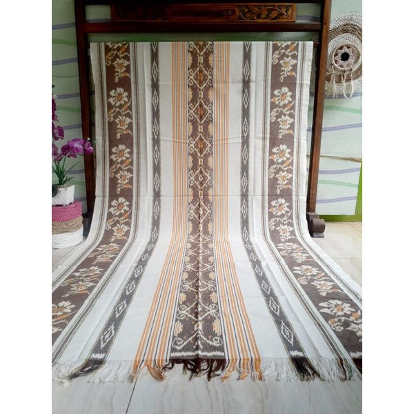 KAIN TENUN BLANKET TRADISIONAL TROSO, KAIN TENUN ETNIK NUSANTARA WARNA PUTIH TORAJA, SUMBA,ROTE, LAM