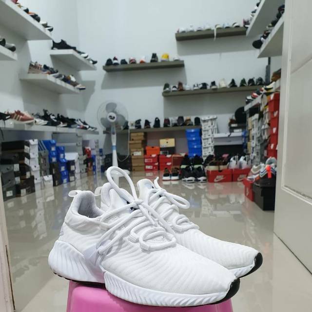 ADIDAS ALPHABOUNCE INSTINCT