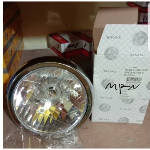 Lampu depan/ reflektor megapro new
