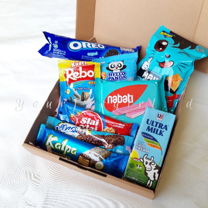 

Snack Box Blue/Snack Box Biru/Hampers/Gift Box/Hadiah Wisuda/Hadiah Sempro