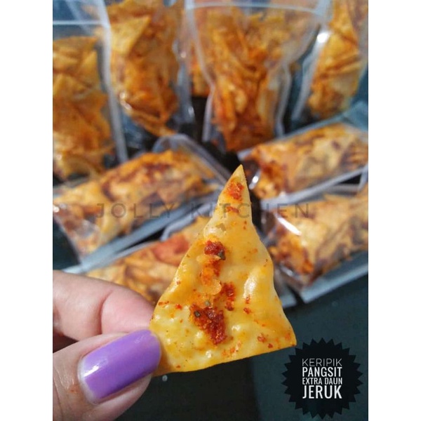 

Keripik Pangsit Kemasan Box