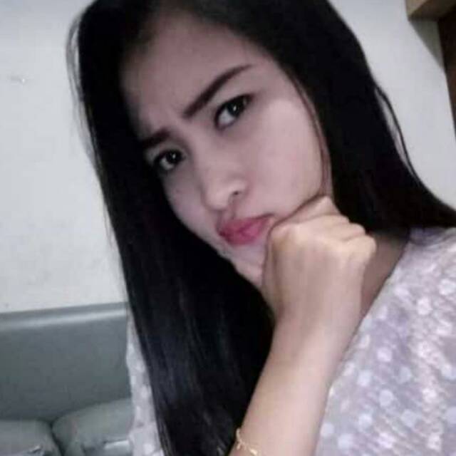 yanaapril01