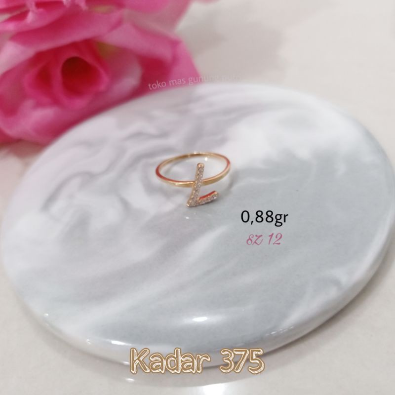 Cincin Permata Huruf L