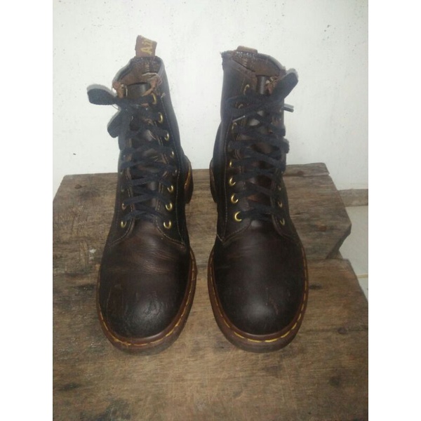 original Crazy Horse by dr. martens (uk8/42)