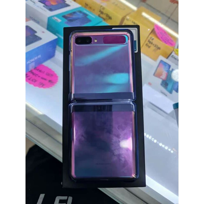 SAMSUNG GALAXY Z FLIP