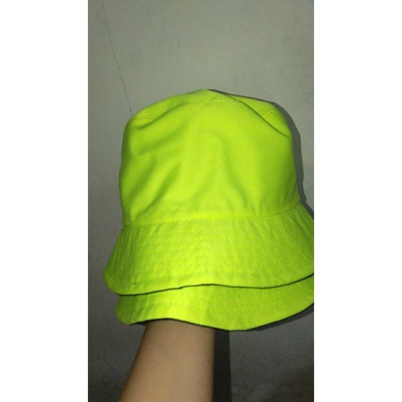 

Bucket Hat Polos Dewasa! Harga Pelajar !