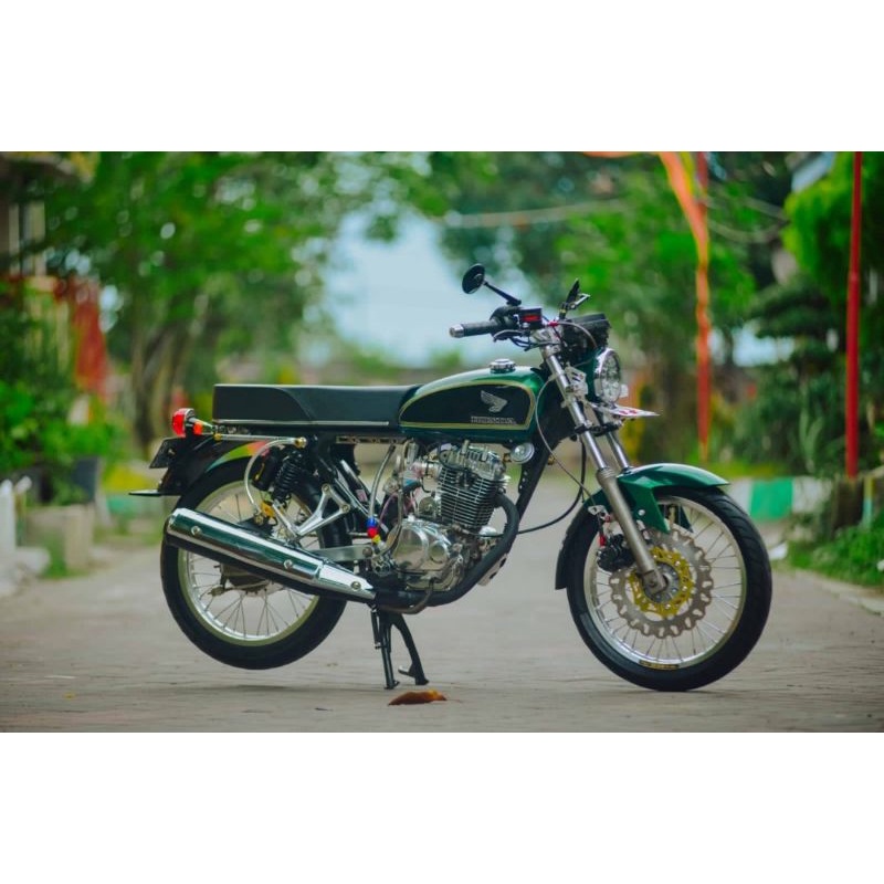 CB CUSTOM BASIC MEGAPRO 2005