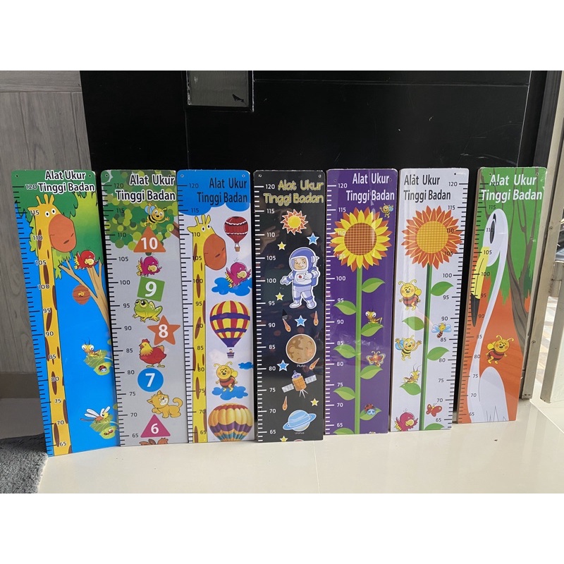 Alat ukur tinggi badan kayu