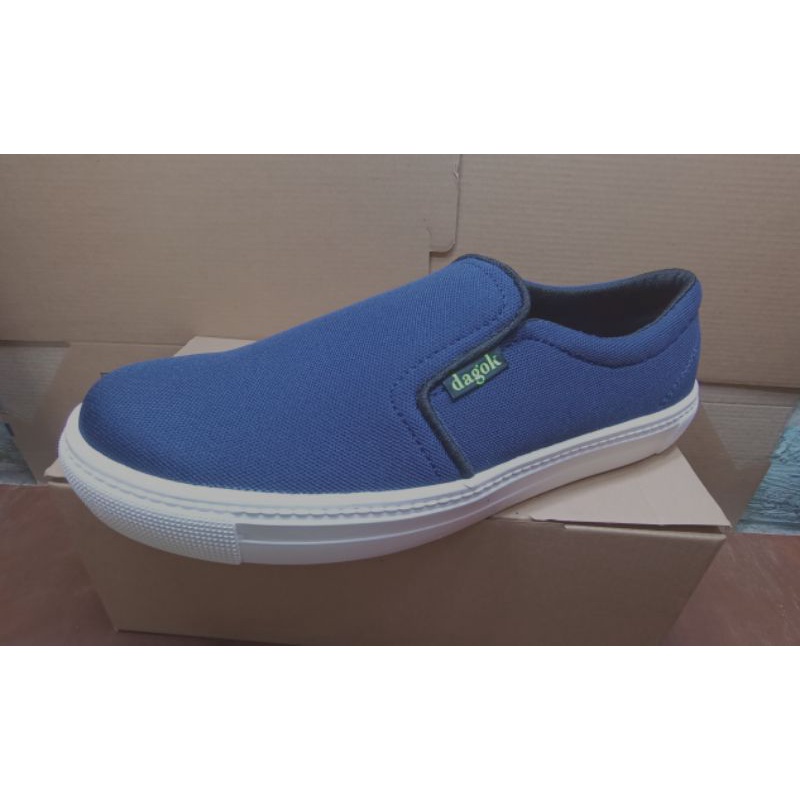 sepatu slip-on/ sepatu kasual/sepatu pria sepatu ket /sepatu sneaker tampa tali