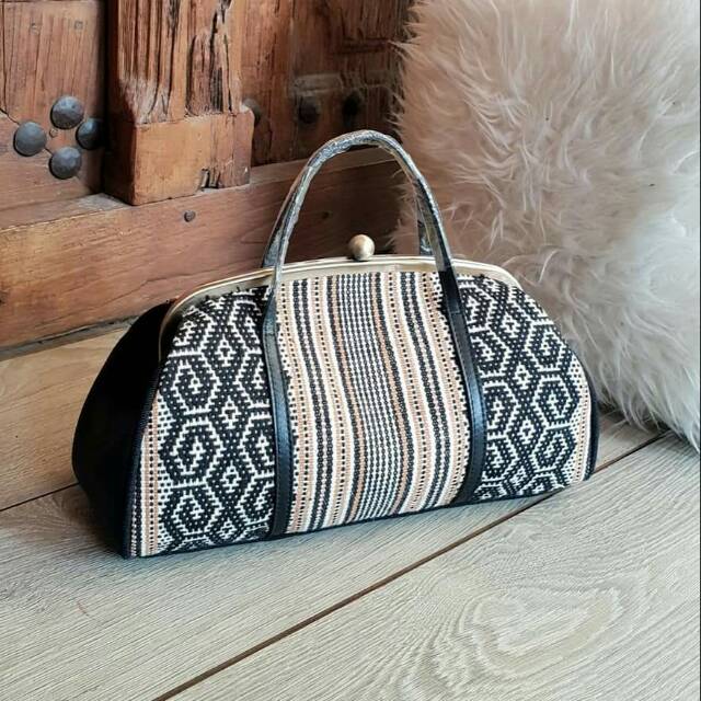  TAS  PESTA ETNIK  BY HANDMADE BAHAN TENUN TANGAN ASLI NTT 