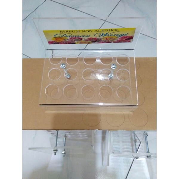 Display Acrilik utk botol parfum roll