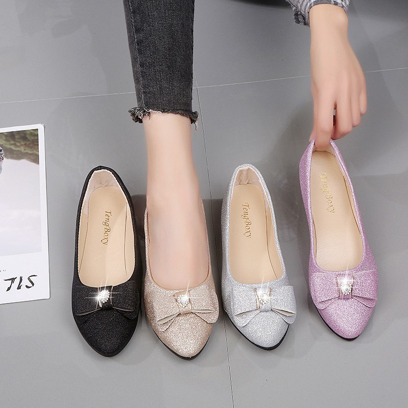 terlaris     Sepatu Sneakers Wanita Model Korea Motif Ibu Kupu-Kupu untuk Musim Semi / Panas 21