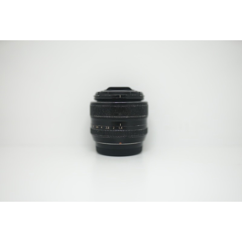 Lensa Fix Fujinon 35mm F 1.4 For Mirrorless FujiFilm