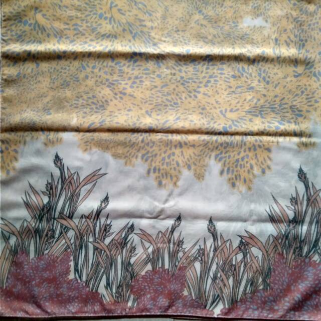 Kaguya Scarf Cream by Ria Miranda