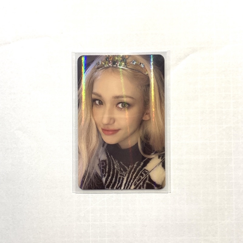 Somi Crown Photocard Special Rare card Pob Ktown Bene Pc Album XOXO Somi pout