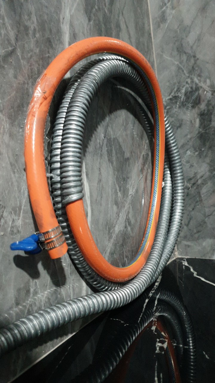 Pelindung Selang Gas Stainless Meteran Selongsong Selang