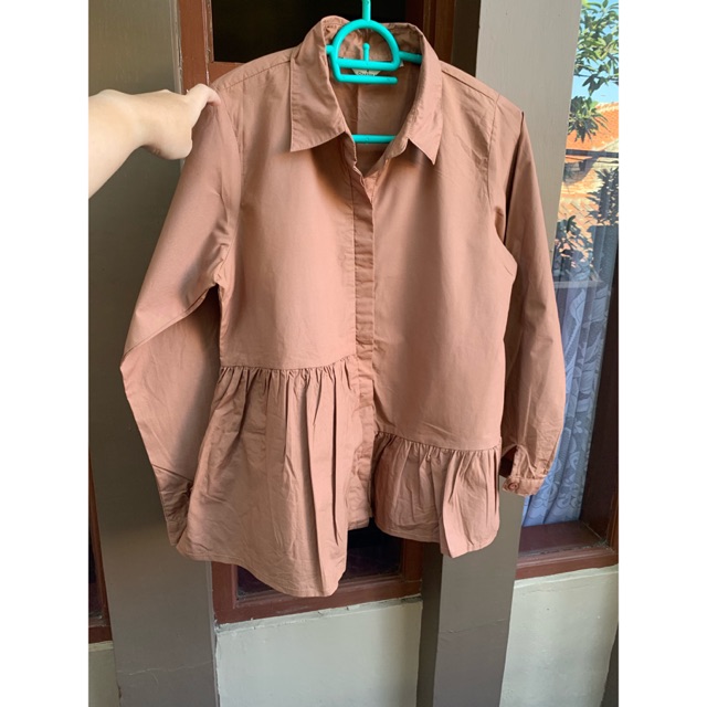 Preloved kemeja brand nagita slavina x chapter9