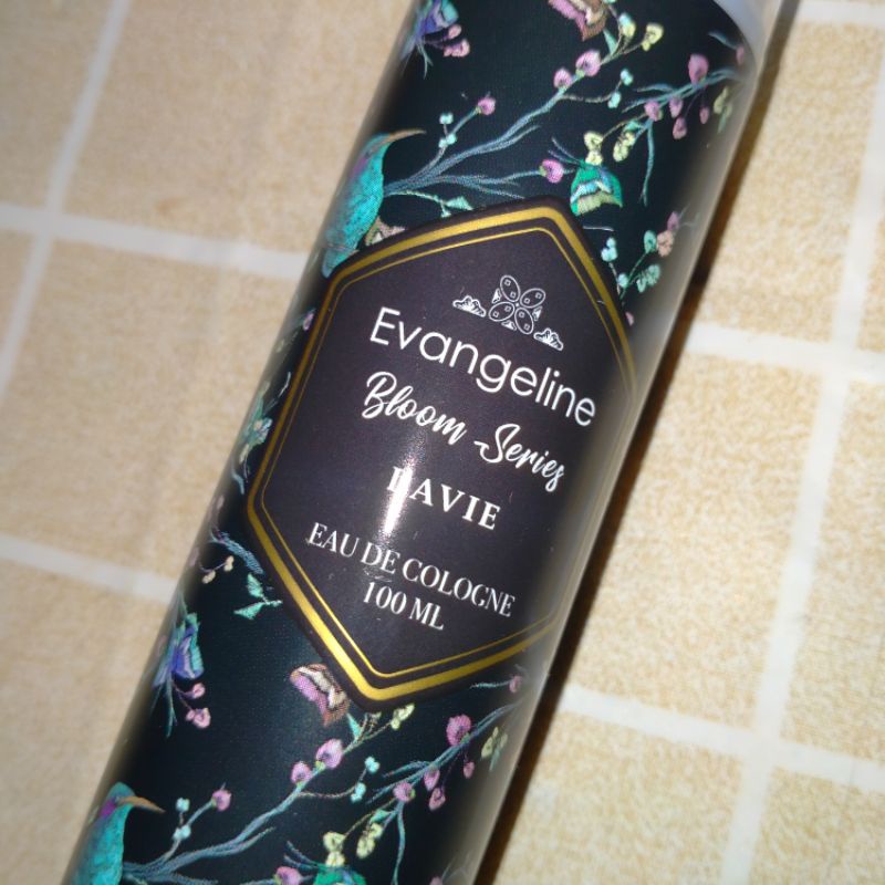 Evangeline Bloom Series Lavie