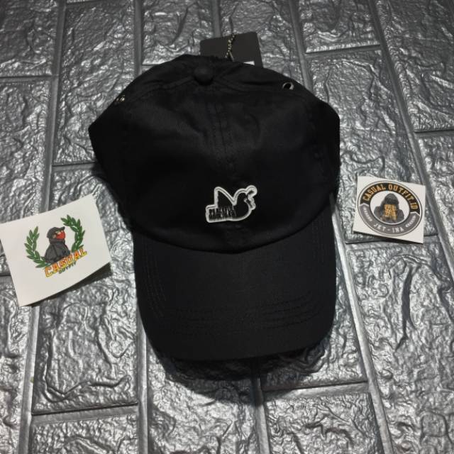 Cap peaceful Hooligan