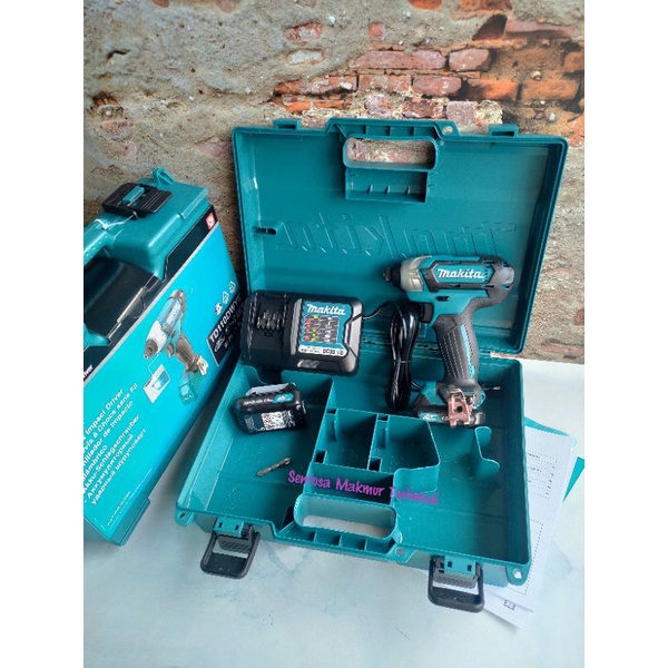 MAKITA TD 110 Bor Obeng Impact Driver Cordless Baterai 12V TD110 DWYE TD110DWYE