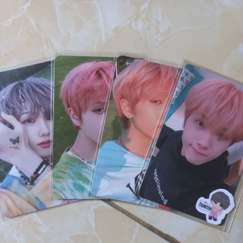 Booked Jisung yizhiyu 3, future kupu, hello, epoxy