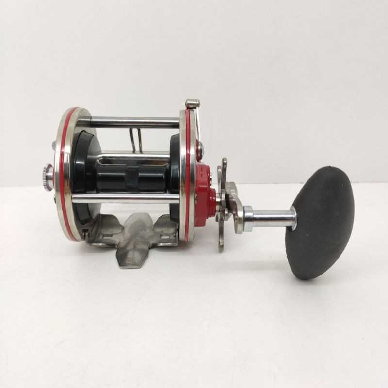 Ajiking Classic 209. Trolling Fishing Reel. Right Handle