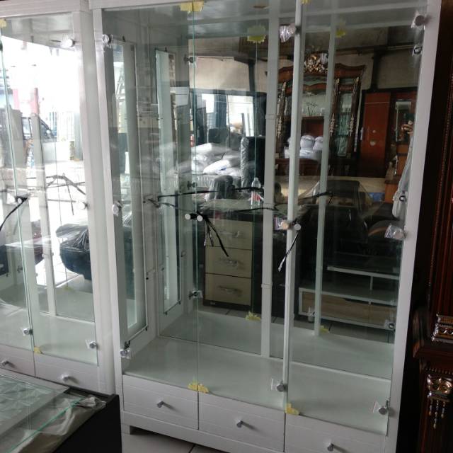 Lemari Pajangan Minimalis Lemari Hias Minimalis Kayu Blockteak 3 pintu Putih Murah