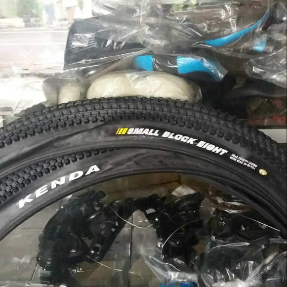 HDG42CD ban luar 26x210 kenda kevlar small block eight