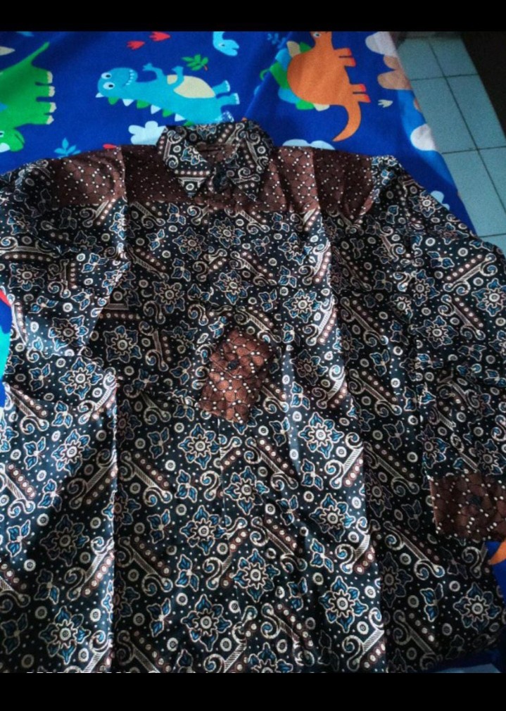 Kemeja Batik Exclusive Modern Engan Panjang Pria