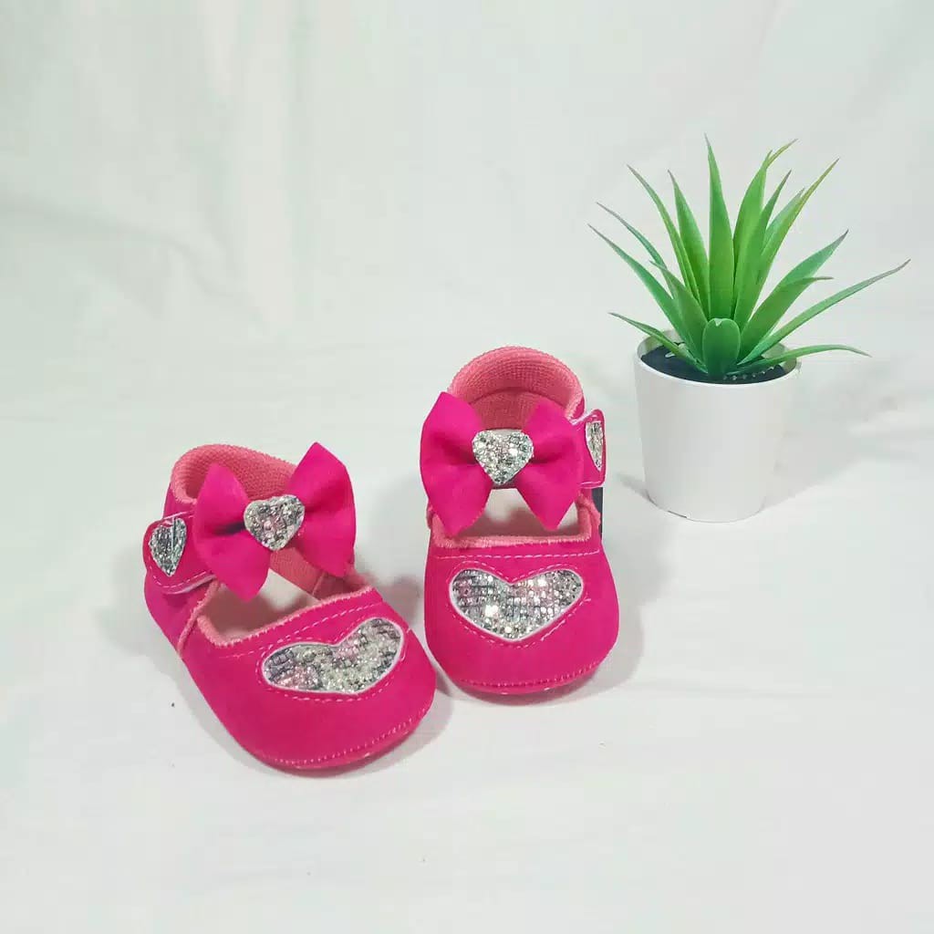 Kawa Baby Sepatu Anak perempuan suede love blink Prewalker Bayi Lokal K-L10