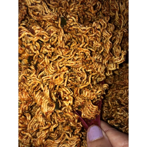 

Seblak mie daun jeruk Viral