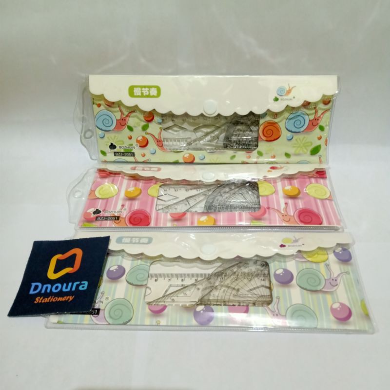 

SATU SET ( 4 PCS ) Penggaris Set Animasi Tebal 20 Cm