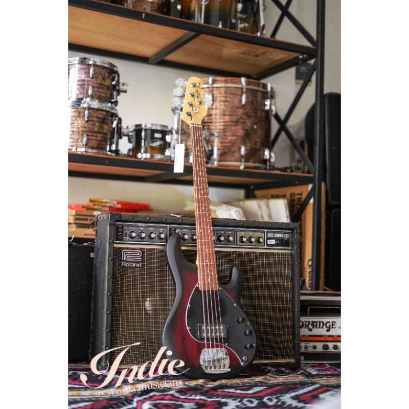 Gitar Bass Sterling by Musicman SUB Ray5