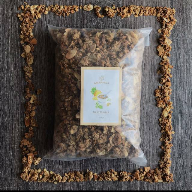 

granola ginnger pineapple
