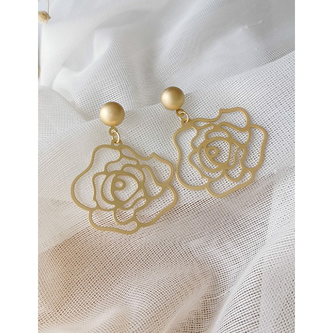 LRC Anting Tusuk Fashion Golden 925 Silver Needle Hollow Flower Earrings D98850